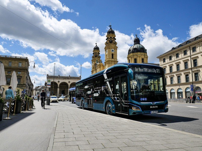 Emissionsfrei und erfolgreich: Bereits mehr als 700 MAN Elektrobusse beauftragt
